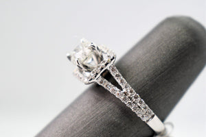 
                  
                    18k White gold hallow diamond engagement ring
                  
                